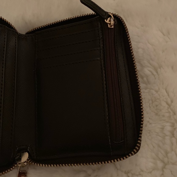 Michael Kors Wallet - Brown Monogram - Picture 4 of 5